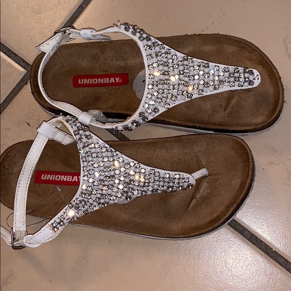 Pretty White diamond summer sandals - Picture 2 of 2